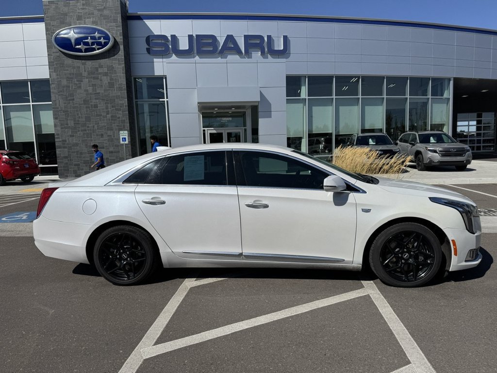 Used 2018 Cadillac XTS Luxury AWD/4WD image 8