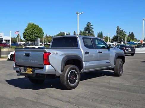 New 2026 Toyota Tacoma TRD Off-Road AWD/4WD image 5