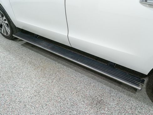 Used 2020 Ford Expedition Max Limited w/ Equipment Group 302A image 11