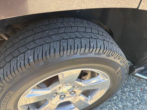Used 2018 Chevrolet Tahoe Premier RWD image 43