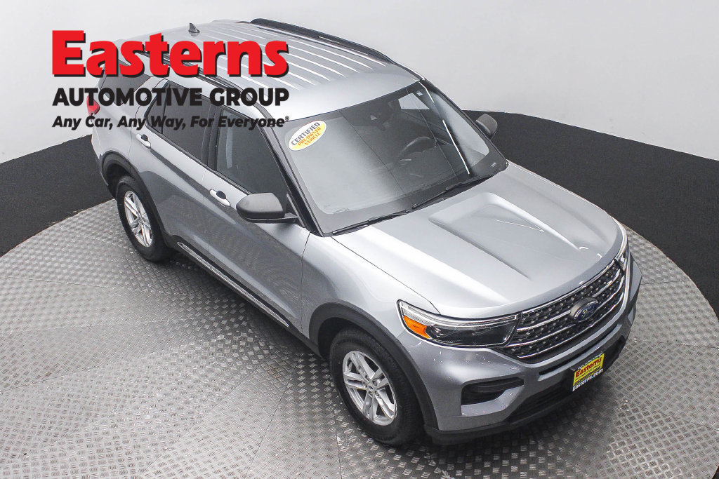 Used 2023 Ford Explorer XLT AWD/4WD image 4