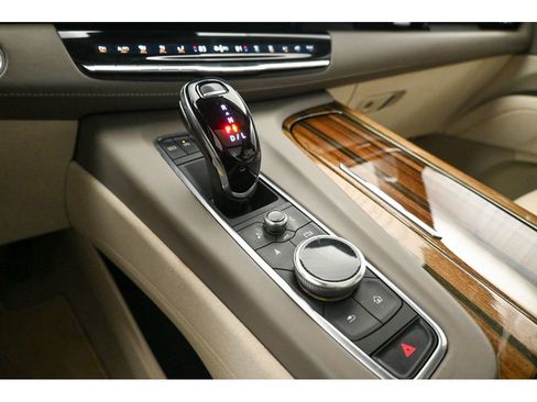 Used 2023 Cadillac Escalade Premium Luxury Platinum image 14