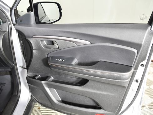 Certified 2023 Honda Passport TrailSport image 41
