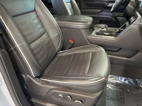 Used 2025 GMC Sierra 2500 AT4X w/ AT4X AEV Edition AWD/4WD image 37