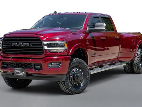 Used 2022 RAM 3500 Laramie AWD/4WD image 4