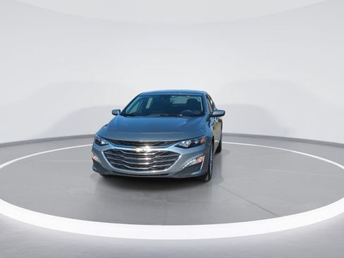 Used 2024 Chevrolet Malibu LT FWD image 3