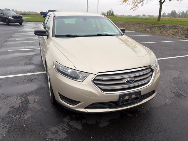 Used 2017 Ford Taurus SE FWD image 5