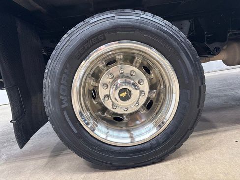 Used 2022 RAM 5500 Tradesman image 33