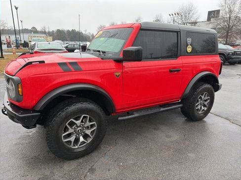 Used 2024 Ford Bronco Badlands image 4