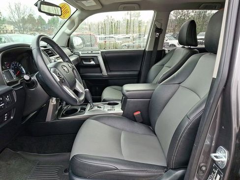 Used 2019 Toyota 4Runner SR5 Premium image 13