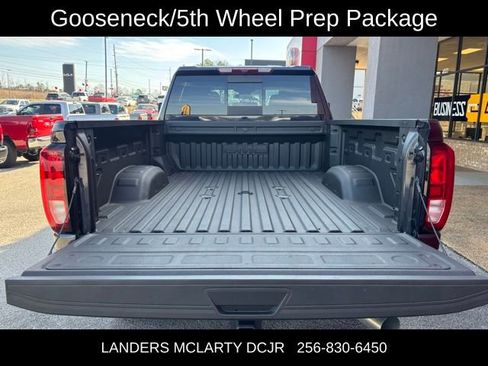 Used 2025 GMC Sierra 2500 SLE w/ SLE Value Package; image 17