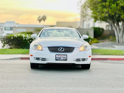 Used 2007 Lexus SC 430 Convertible RWD image 3