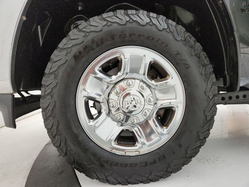 Used 2020 RAM 3500 Tradesman image 16