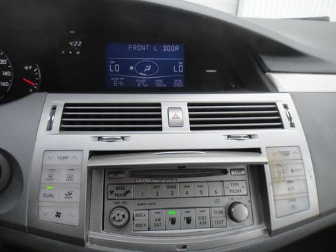 Used 2010 Toyota Avalon XL image 12