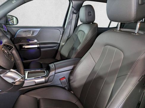 Certified 2025 Mercedes-Benz GLB 250 image 18