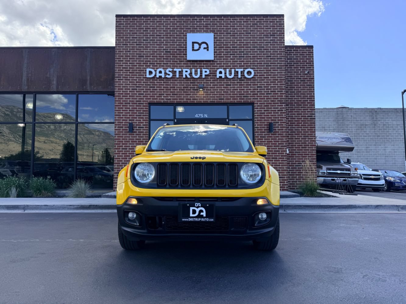 Used 2017 Jeep Renegade Altitude AWD/4WD image 2