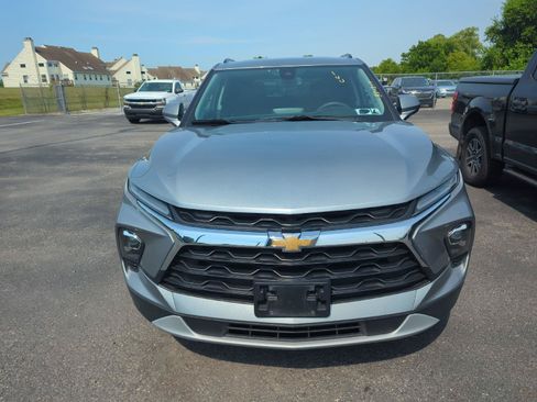 Used 2023 Chevrolet Blazer LT w/ Convenience Package AWD/4WD image 2