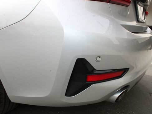 Used 2019 BMW 330i Sedan w/ Driving Assistance Package image 40