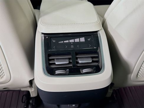 Used 2023 Volvo XC90 B6 Plus w/ Protection Package Premier image 27