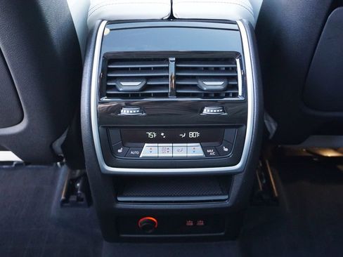 Used 2024 BMW X5 M60i w/ Climate Comfort Package image 21