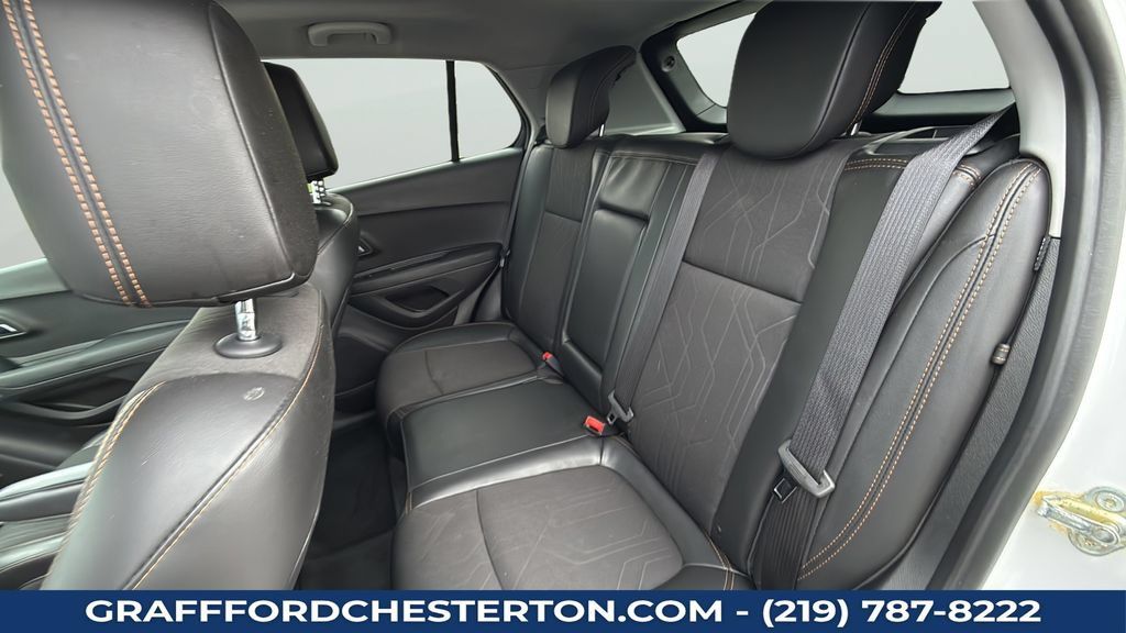 Used 2018 Chevrolet Trax LT w/ LT Convenience Package AWD/4WD image 23