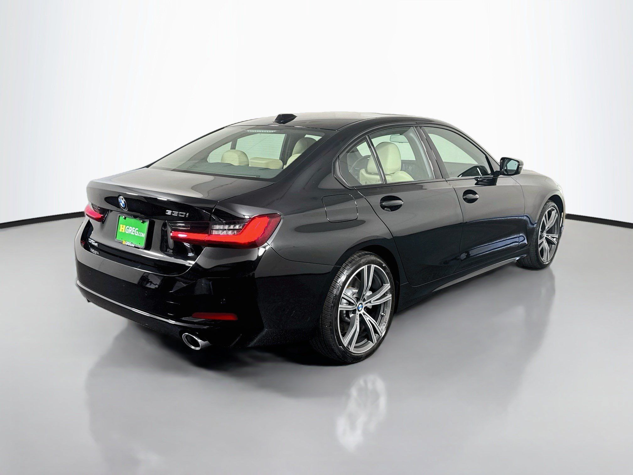 Used 2023 BMW 330i Sedan w/ Driving Assistance Package RWD image 10