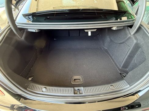 Used 2017 Mercedes-Benz E 300 image 37