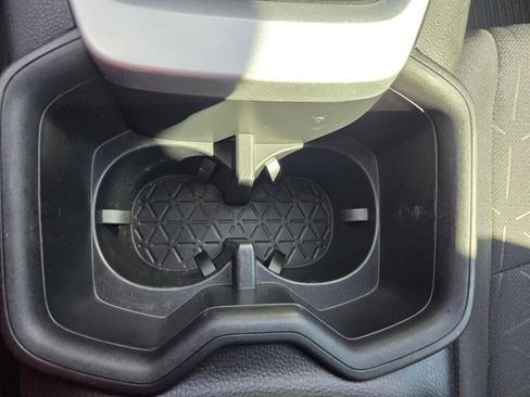 Used 2024 Toyota RAV4 XLE w/ Convenience Package image 17