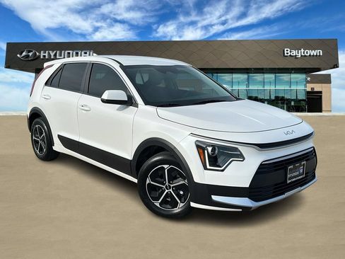 Used 2026 Kia Niro LX FWD image 1