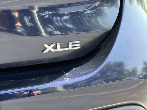 Used 2023 Toyota Highlander XLE FWD image 8