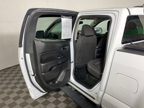 Used 2015 GMC Canyon SLE AWD/4WD image 30