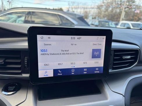 Used 2022 Ford Explorer XLT w/ Equipment Group 202A image 16