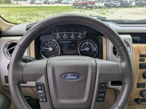Used 2011 Ford F150 Lariat w/ Lariat Chrome Pkg RWD image 23