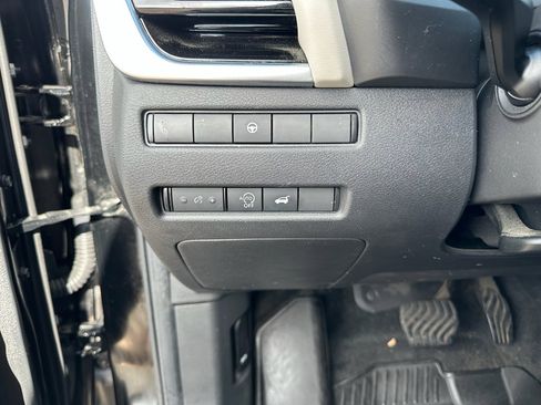 Used 2023 Nissan Rogue SL image 21