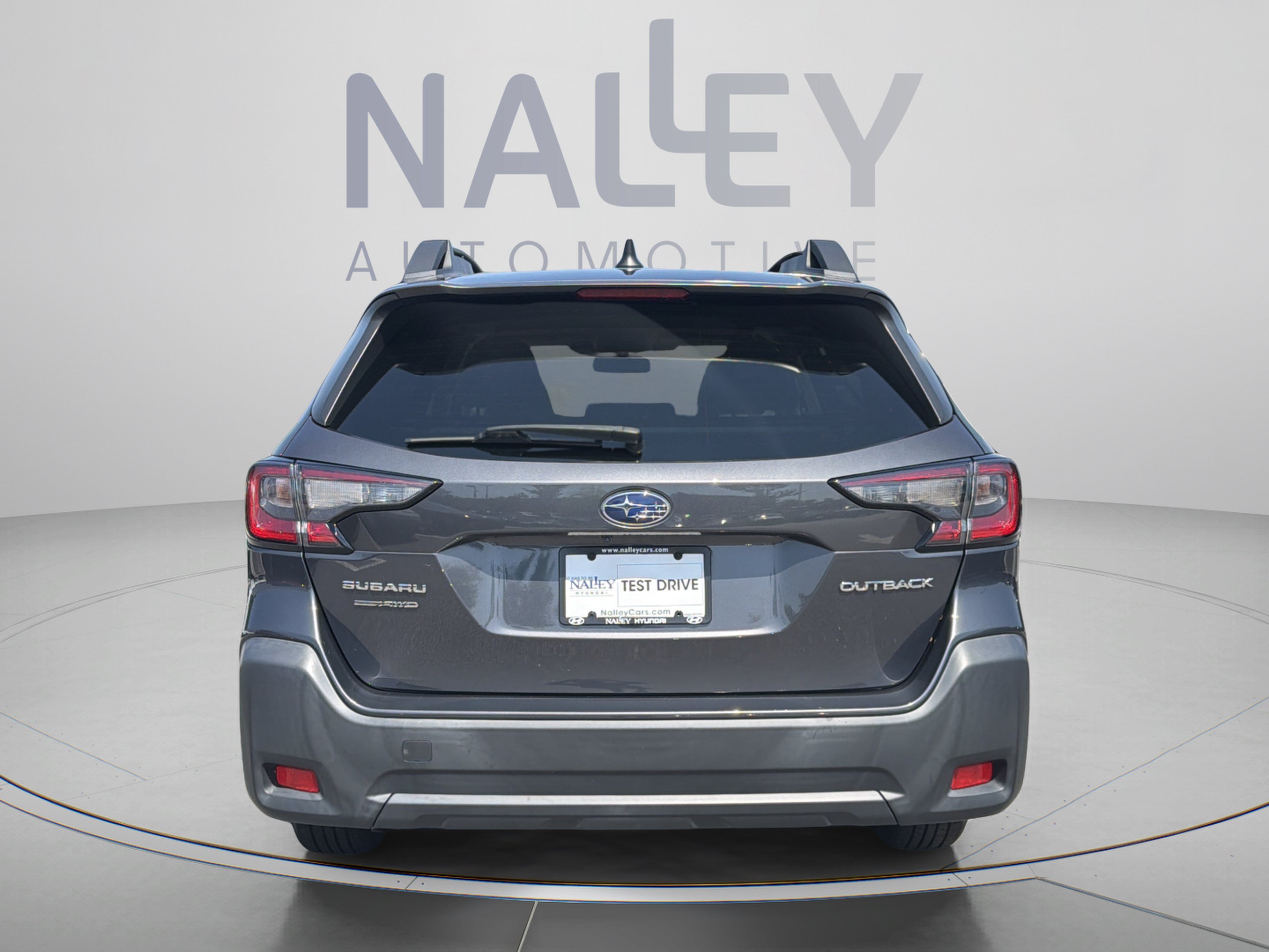Used 2023 Subaru Outback Premium AWD/4WD image 4