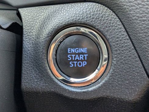 Used 2019 Toyota RAV4 Limited image 33