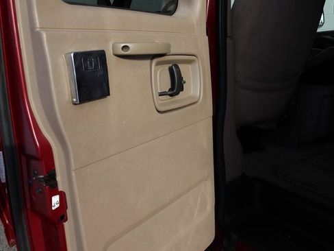 Used 2007 Chevrolet Express 1500 w/ Preferred Equipment Group image 20