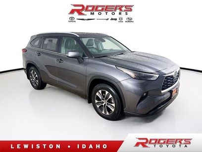 Used 2023 Toyota Highlander XLE