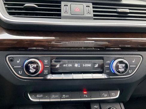 Used 2018 Audi Q5 2.0T Premium Plus w/ Premium Plus Package image 31