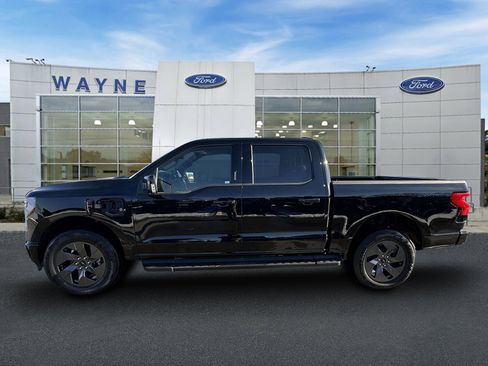 New 2025 Ford F150 Lightning Lariat image 5