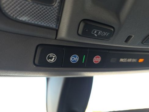 Used 2021 Chevrolet Silverado 1500 Custom image 17