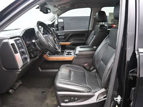 Used 2018 Chevrolet Silverado 1500 LTZ w/ Max Trailering Package AWD/4WD image 19