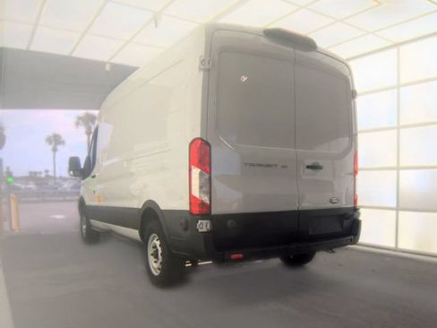 Used 2019 Ford Transit 150 148 Medium Roof RWD image 4