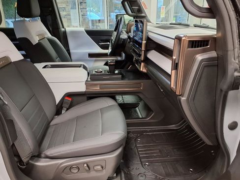 Used 2024 GMC Hummer EV 3X w/ Extreme Off-Road Package AWD/4WD image 10