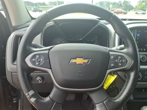 Used 2020 Chevrolet Colorado LT AWD/4WD image 28