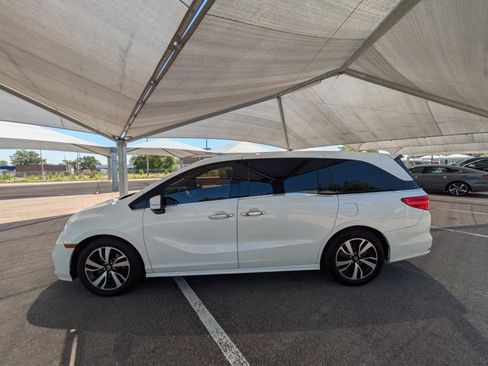 Used 2019 Honda Odyssey Elite image 8