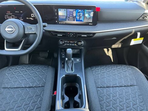 New 2026 Nissan Kicks SV w/ Cold Weather Package FWD image 4
