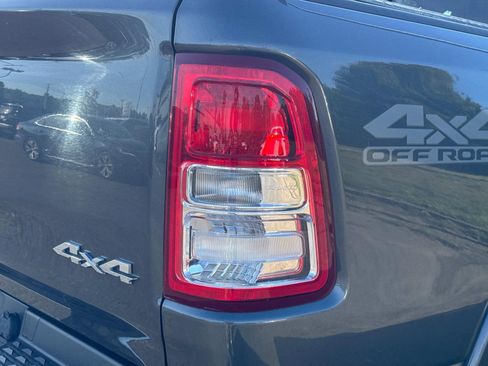 Used 2019 RAM 1500 Laramie w/ Off Road Group AWD/4WD image 10