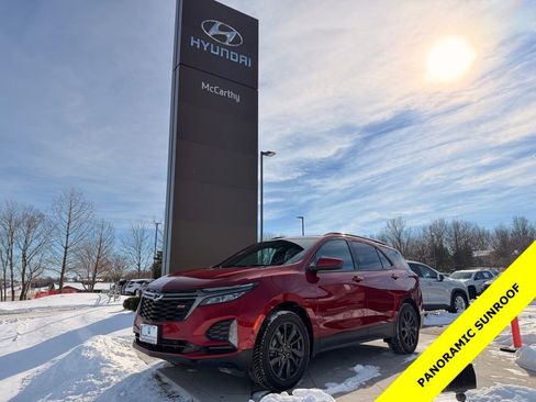 Used 2023 Chevrolet Equinox RS image 1
