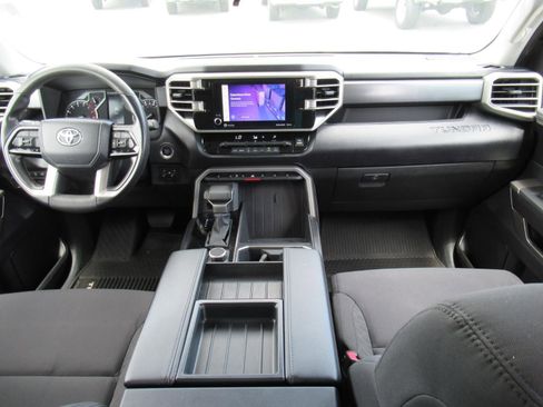 Used 2022 Toyota Tundra SR5 w/ Convenience Package RWD image 12